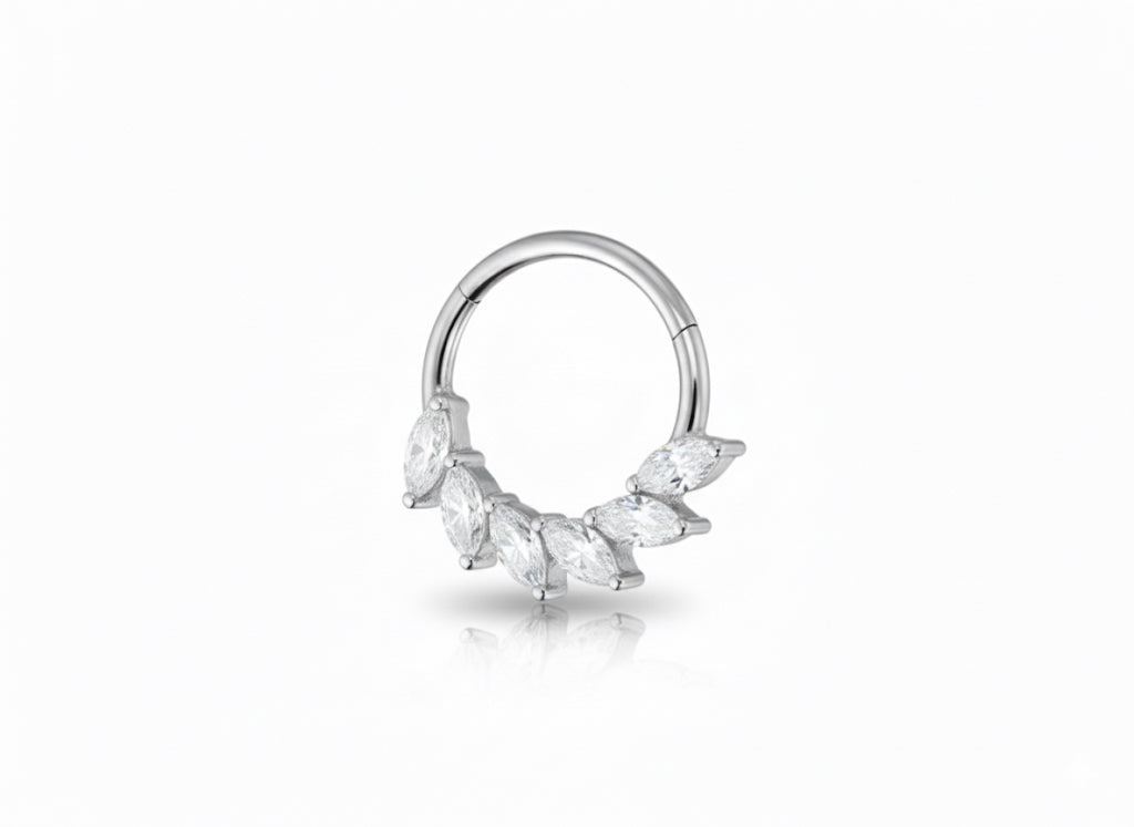 Clicker per piercing septum o Daith "Leaf Clicker" con design a foglia