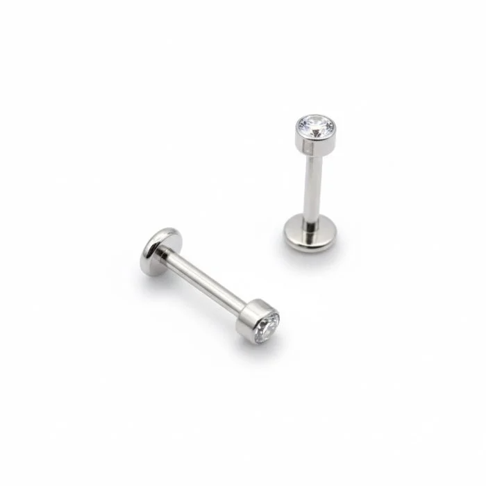 Gioiello piercing Titanio con piccolo Cluster di Cubic Zirconia, massima lucentezza