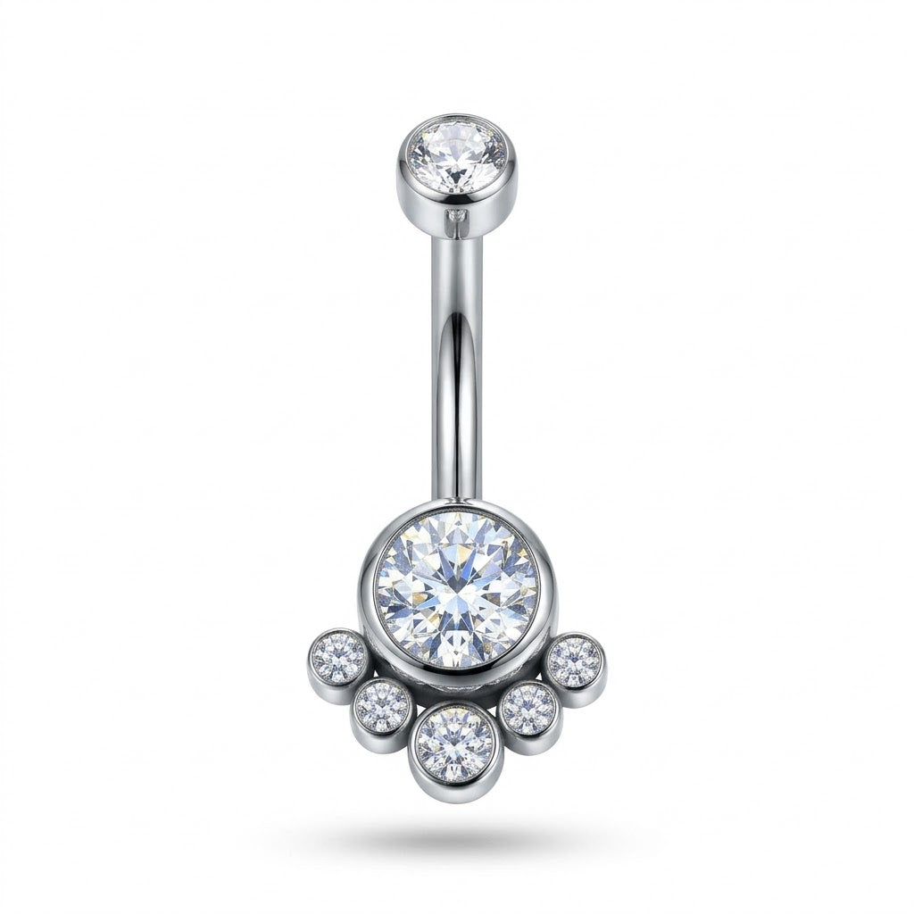 un gioiello dal design sofisticato che unisce l'eleganza della brillantezza a una vestibilità confortevole e sicura. Perfetto per chi desidera un dettaglio luminoso ma discreto e di classe