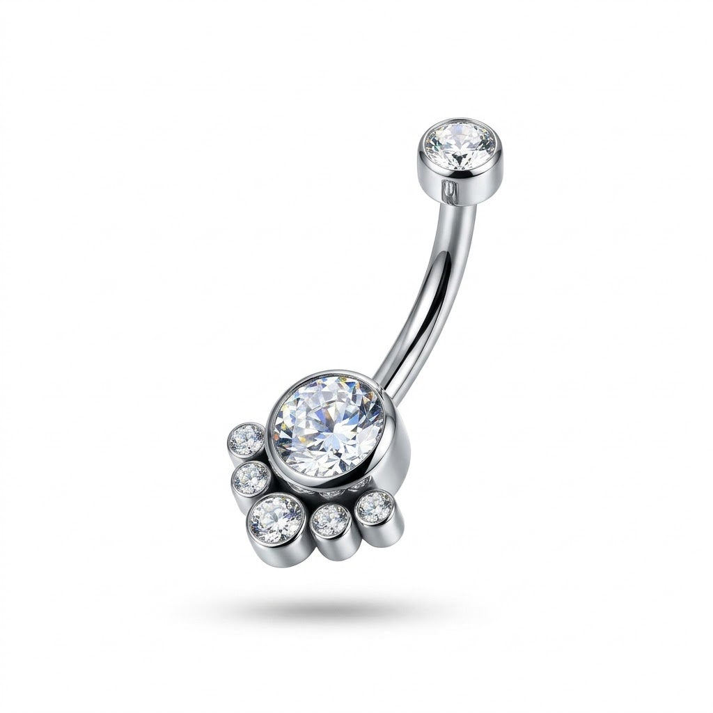 un gioiello dal design sofisticato che unisce l'eleganza della brillantezza a una vestibilità confortevole e sicura. Perfetto per chi desidera un dettaglio luminoso ma discreto e di classe