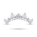 Elegante e luminoso, Princess Cluster è un terminale caratterizzato da una composizione di zirconi brillanti che crea un raffinato effetto corona. Il design sinuoso segue perfettamente le linee dell’orecchio, donando luce e movimento ad ogni composizione.