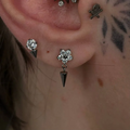 Piercing Orecchio Pendente Fiore e Spike in titanio, gioiello con brillantini e punta