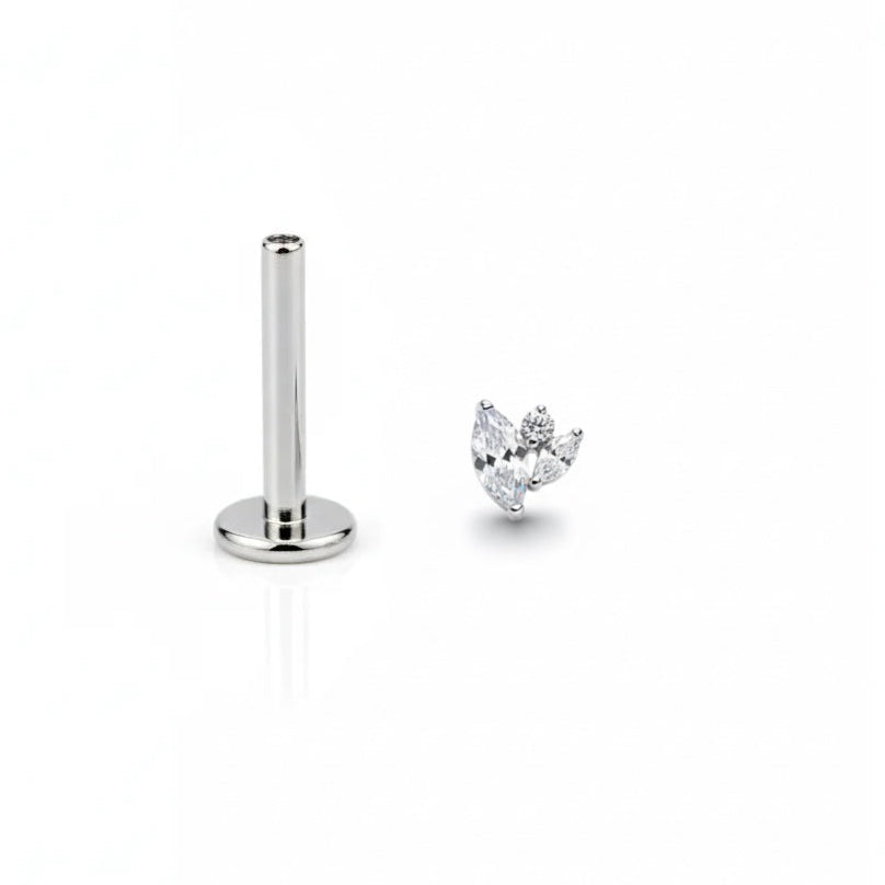 Piercing titanio Triple Marquise con due pietre a taglio marquise e brillantino, gioiello ipoallergenico