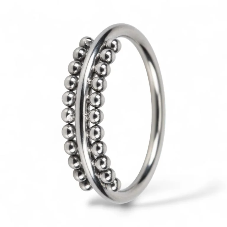 Piercing Bubble Circle in titanio – anello con design a bolle, ipoallergenico e resistente, perfetto per uno stile moderno ed elegante.