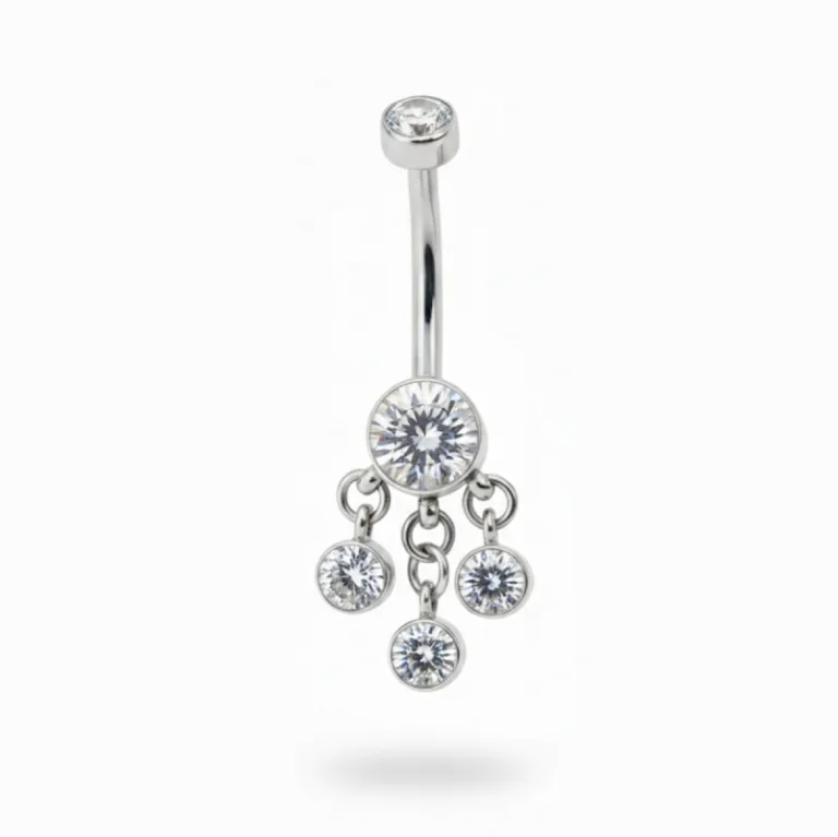 Esprimi la tua personalità con Gipsy Navel in titanio, il piercing per ombelico dal design raffinato e moderno. Realizzato in titanio di alta qualità, questo gioiello è anallergico, leggero e sicuro sulla pelle, ideale anche per chi ha pelli sensibili o allergie ai metalli.