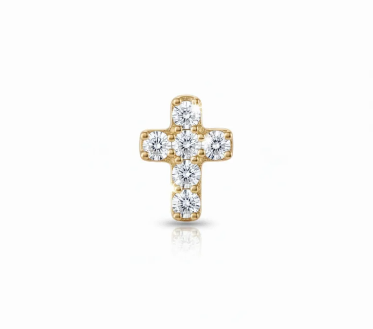Scegliere Gold Cross Blingù significa indossare un gioiello in oro autentico, che combina eleganza, significato simbolico e brillantezza.
Perfetto come idea regalo, per occasioni religiose o per chi ama accessori di lusso con un tocco distintivo.