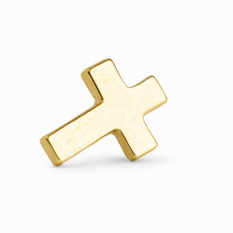 Gold cross piercing in oro, gioiello con croce elegante e luminoso.