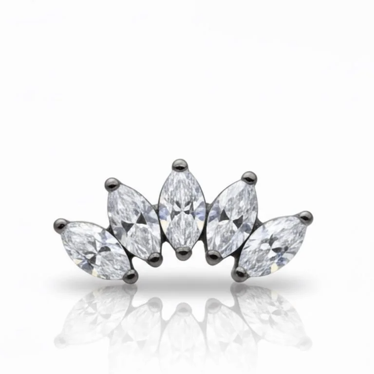 Piercing marquise 5 punte con design raffinato e dettagli luminosi