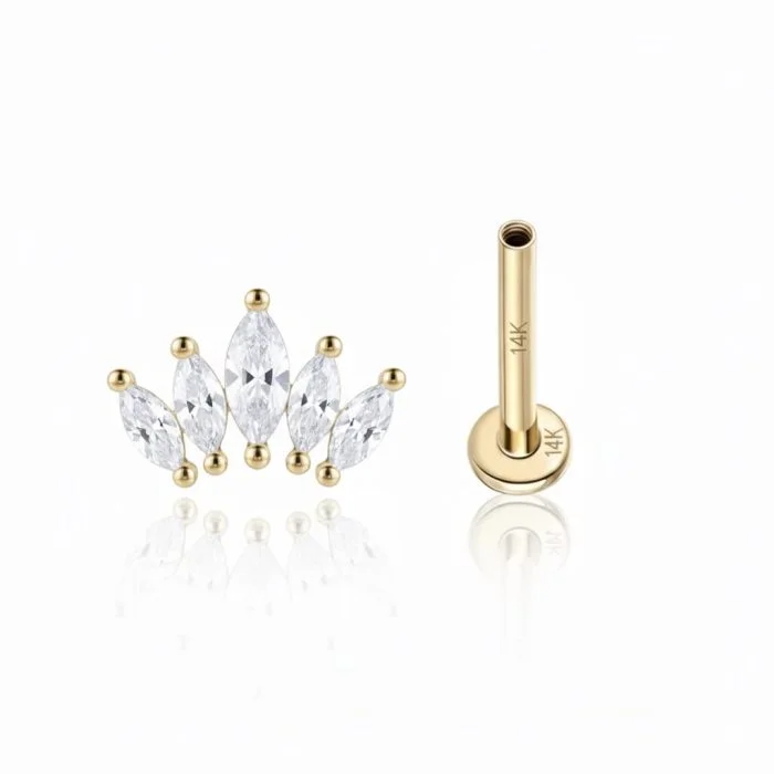 Marquise gold piercing in oro, gioiello elegante e luminoso per orecchio