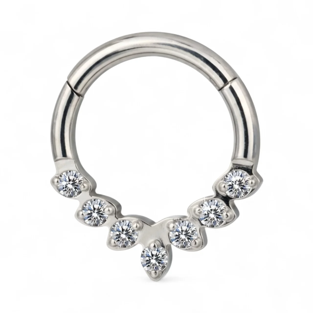 Piercing Mini Bright Ring in titanio – piccolo anello luminoso, ipoallergenico e resistente, perfetto per uno stile elegante e minimalista.