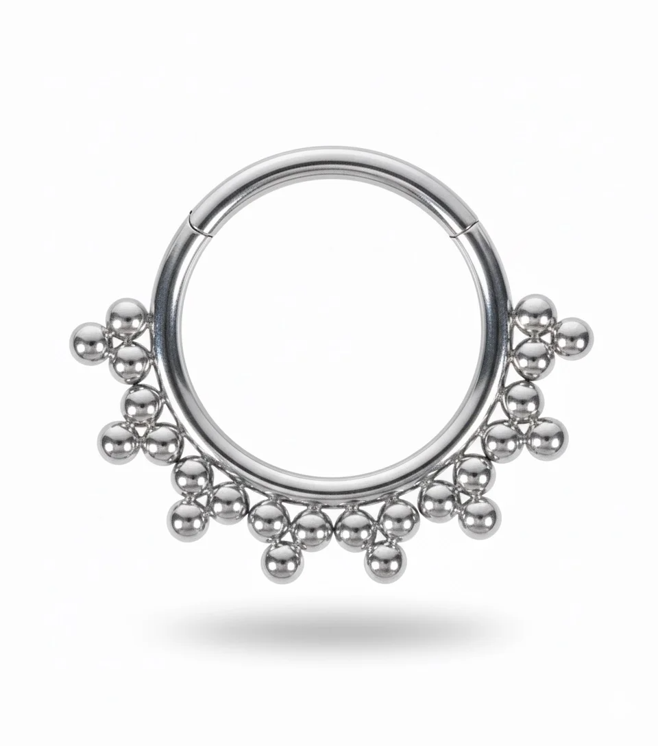 Nilo Clicker in titanio – anello clicker luminoso dal look elegante e contemporaneo, perfetto per chi ama uno stile sobrio e di classe.