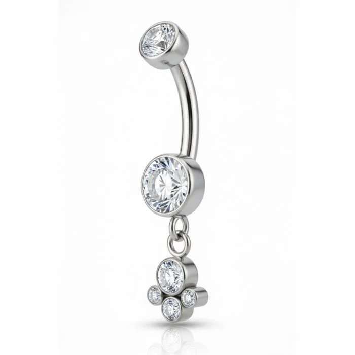 Scopri il Pendant Charm Navel in titanio: un piercing ombelico elegante e luminoso, ipoallergenico e resistente. Il perfetto equilibrio tra stile e comfort.