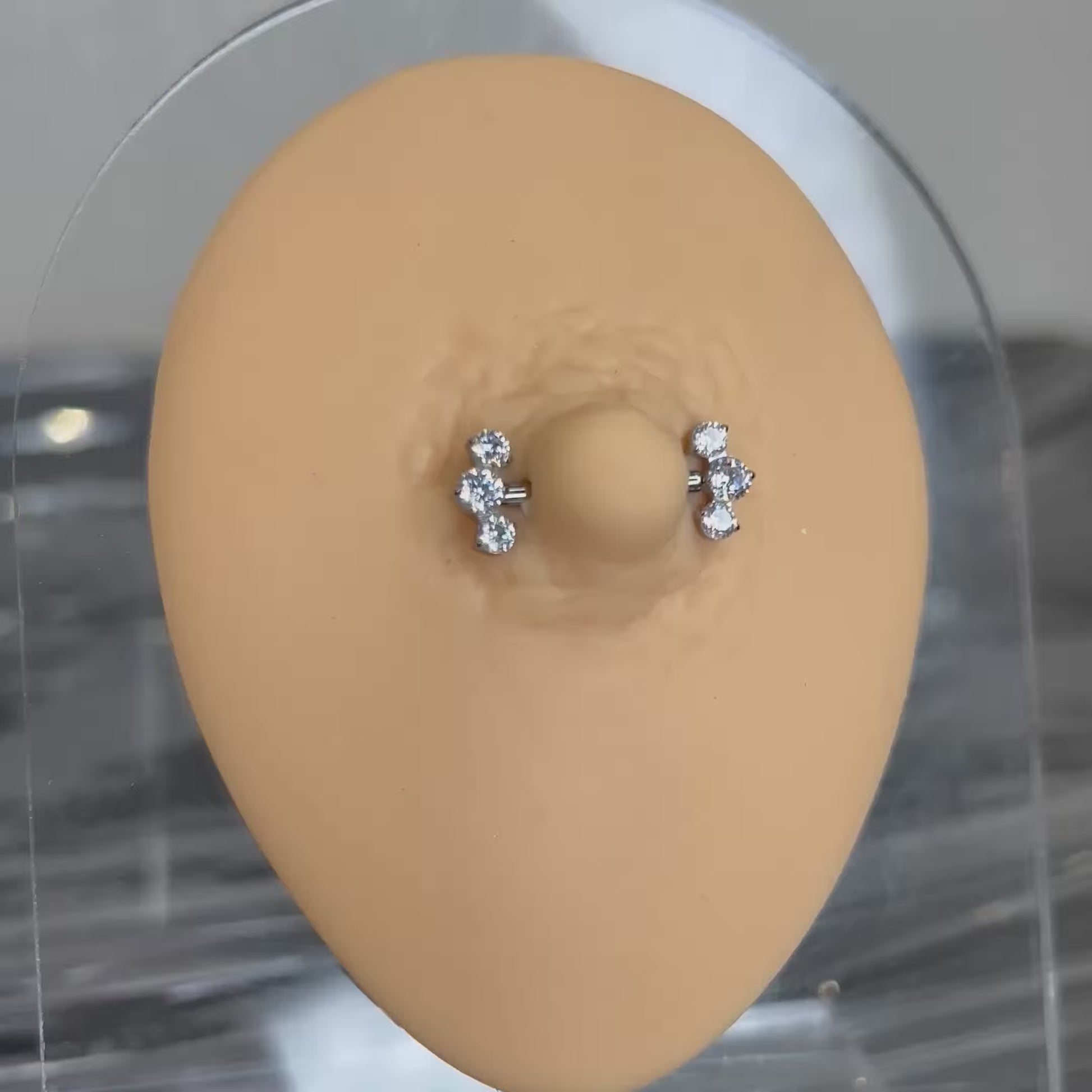 Piercing Nipple Titanio Bilanciere con Mini Cluster di Zirconi (Mini Power), discreto e brillante