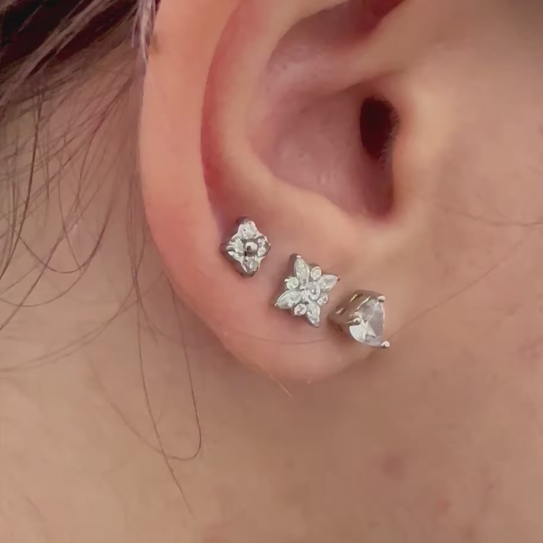 iercing North Star in titanio, gioiello corpo con stella del nord.