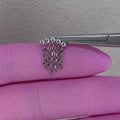 Terminale piercing in titanio ASTM F136 con stelle impreziosite da zirconi e catenelle pendenti. Ideale per lobo e flat. Ipoallergenico, nickel free e perfetto per un look elegante e originale.