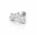 Gioiello piercing in titanio con gemma marquise dal taglio regale, resistente e luminoso.