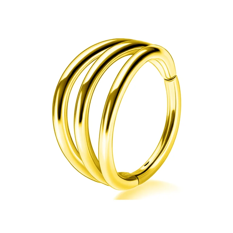Scopri il fascino del Triple Clicker Gold in oro, il piercing elegante dal design a tre cerchi intrecciati, simbolo di equilibrio e raffinatezza.